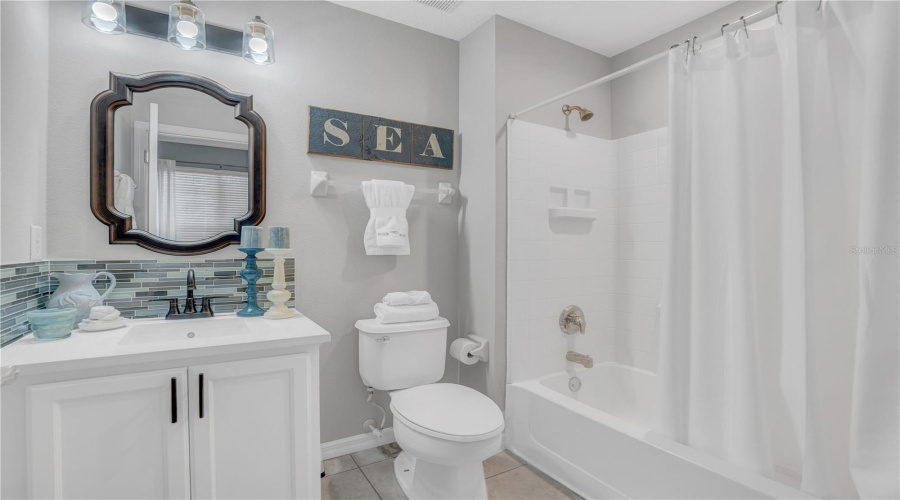 DAVENPORT, Florida 33896, 4 Bedrooms Bedrooms, ,3 BathroomsBathrooms,Residential,For Sale,RUBINO,0,MFRO6426963