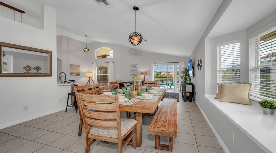 DAVENPORT, Florida 33896, 4 Bedrooms Bedrooms, ,3 BathroomsBathrooms,Residential,For Sale,RUBINO,0,MFRO6426963