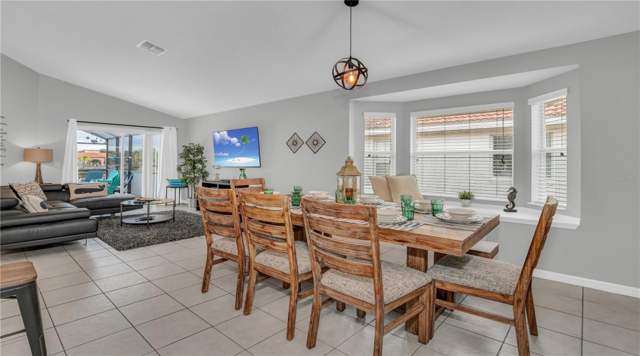 DAVENPORT, Florida 33896, 4 Bedrooms Bedrooms, ,3 BathroomsBathrooms,Residential,For Sale,RUBINO,0,MFRO6426963