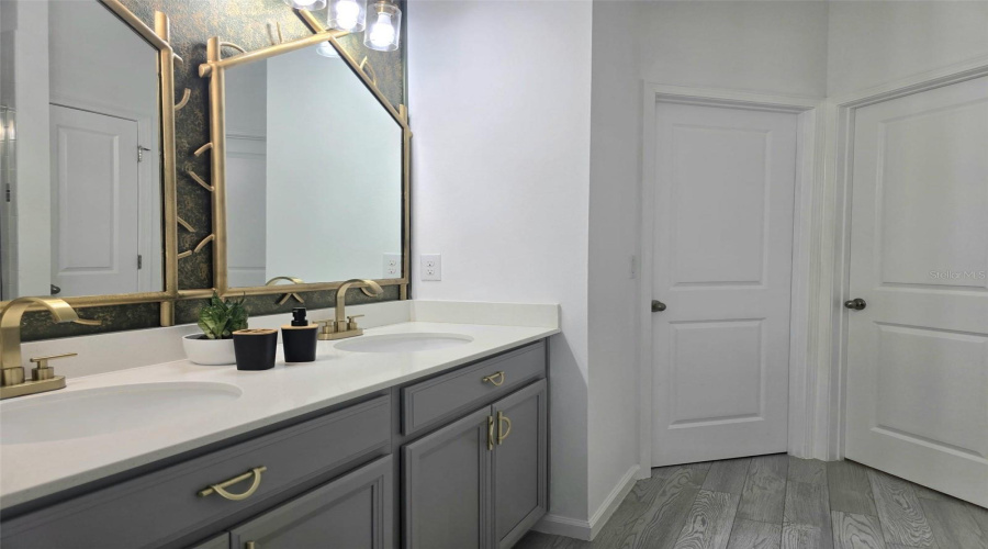 DAVENPORT, Florida 33837, 4 Bedrooms Bedrooms, ,2 BathroomsBathrooms,Residential,For Sale,DISA,0,MFRP4939376