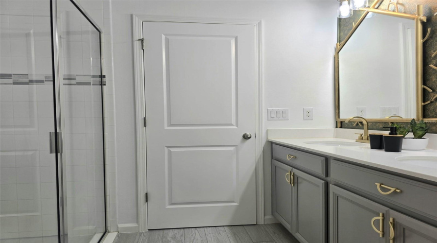 DAVENPORT, Florida 33837, 4 Bedrooms Bedrooms, ,2 BathroomsBathrooms,Residential,For Sale,DISA,0,MFRP4939376