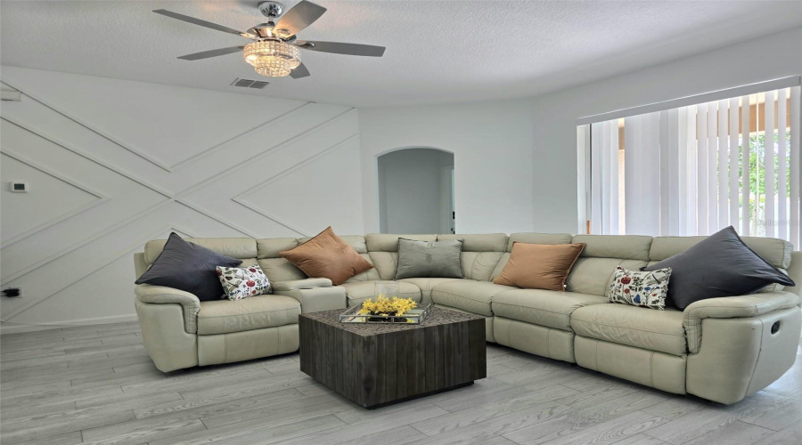 DAVENPORT, Florida 33837, 4 Bedrooms Bedrooms, ,2 BathroomsBathrooms,Residential,For Sale,DISA,0,MFRP4939376