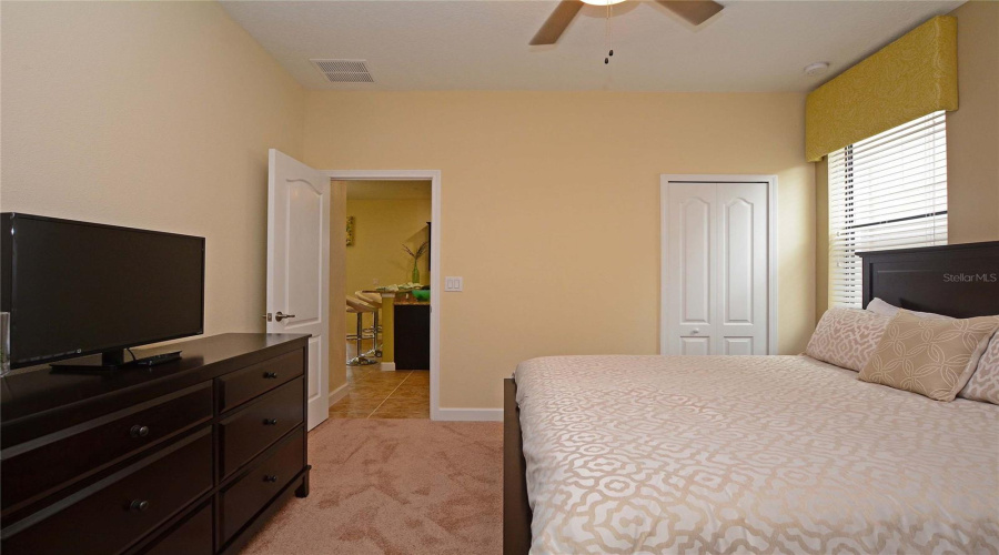 DAVENPORT, Florida 33896, 6 Bedrooms Bedrooms, ,6 BathroomsBathrooms,Residential,For Sale,MOON VALLEY,0,MFRS5154133