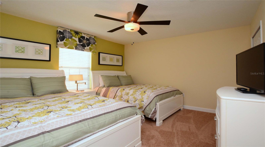 DAVENPORT, Florida 33896, 6 Bedrooms Bedrooms, ,6 BathroomsBathrooms,Residential,For Sale,MOON VALLEY,0,MFRS5154133