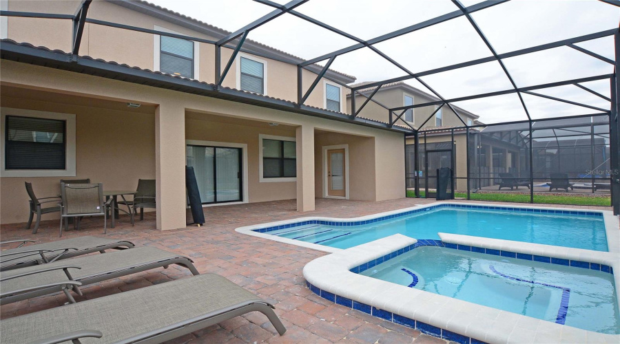 DAVENPORT, Florida 33896, 6 Bedrooms Bedrooms, ,6 BathroomsBathrooms,Residential,For Sale,MOON VALLEY,0,MFRS5154133