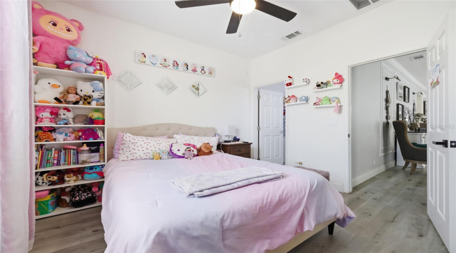 DAVENPORT, Florida 33897, 4 Bedrooms Bedrooms, ,3 BathroomsBathrooms,Residential,For Sale,ALDRIDGE,0,MFRL4961030