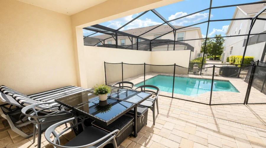 KISSIMMEE, Florida 34747, 3 Bedrooms Bedrooms, ,3 BathroomsBathrooms,Residential,For Sale,CAREY PALM,0,MFRO6427089