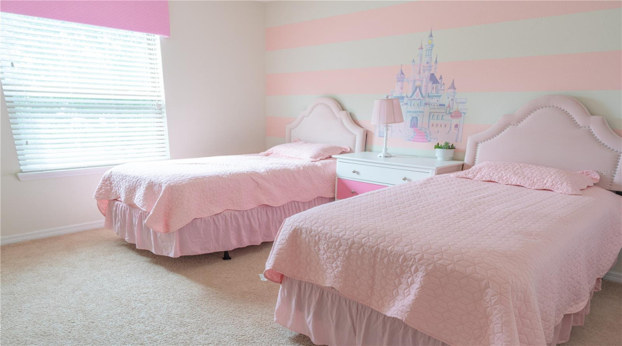 KISSIMMEE, Florida 34747, 6 Bedrooms Bedrooms, ,4 BathroomsBathrooms,Residential,For Sale,GOBI,0,MFRS5154103