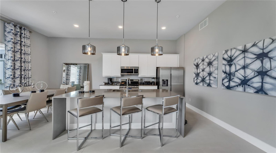 KISSIMMEE, Florida 34747, 5 Bedrooms Bedrooms, ,4 BathroomsBathrooms,Residential,For Sale,SANDY RIDGE,0,MFRG5115349