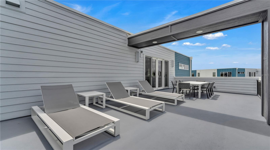KISSIMMEE, Florida 34747, 5 Bedrooms Bedrooms, ,4 BathroomsBathrooms,Residential,For Sale,SANDY RIDGE,0,MFRG5115349