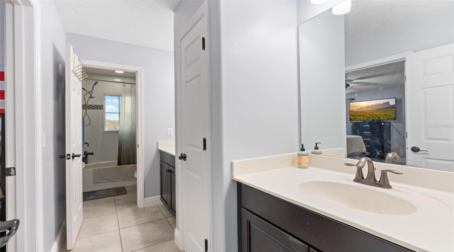 Davenport, Florida 33837, 4 Bedrooms Bedrooms, ,3 Bathroomsbathrooms,Residential,For Sale,Lexington,0,Mfro6421070