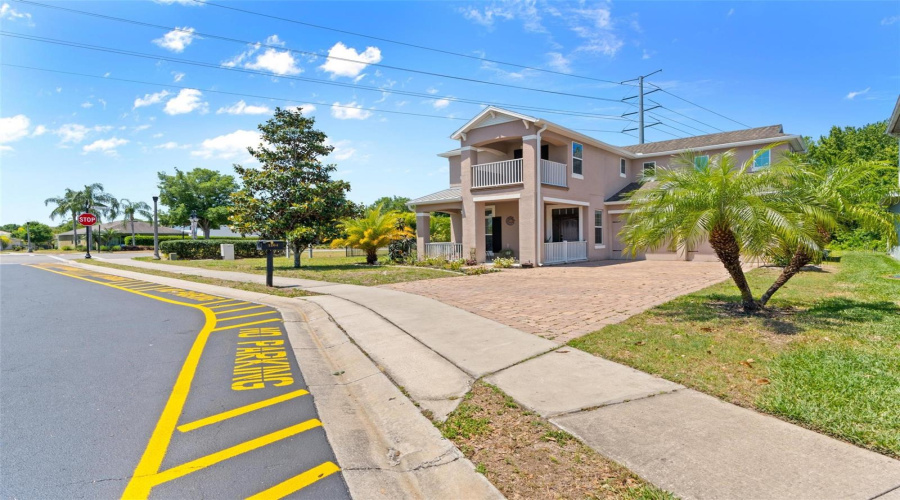 Davenport, Florida 33837, 4 Bedrooms Bedrooms, ,3 Bathroomsbathrooms,Residential,For Sale,Lexington,0,Mfro6421070