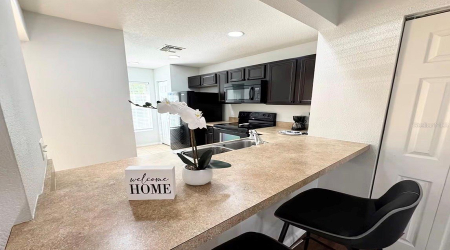 KISSIMMEE, Florida 34746, 2 Bedrooms Bedrooms, ,1 BathroomBathrooms,Residential,For Sale,SEAVIEW CASTLE,0,MFRS5154157