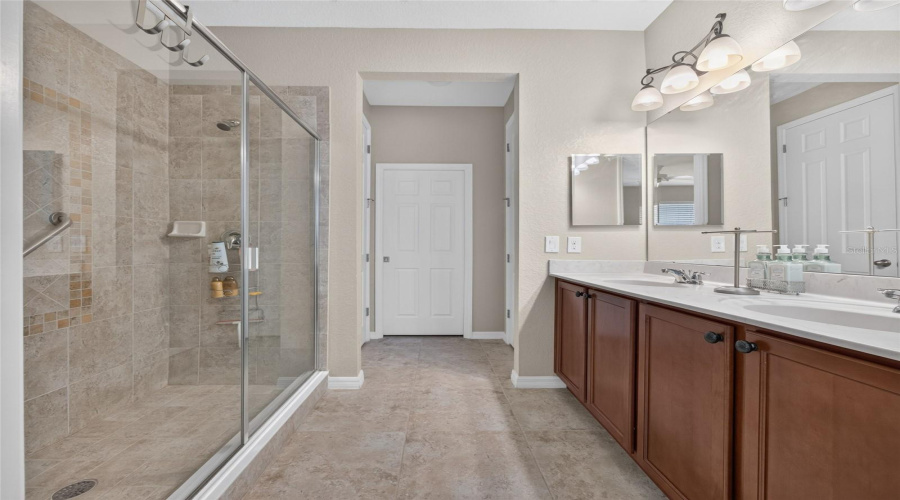 ORLANDO, Florida 32836, 4 Bedrooms Bedrooms, ,3 BathroomsBathrooms,Residential,For Sale,DELLA SCALA,0,MFRO6427511