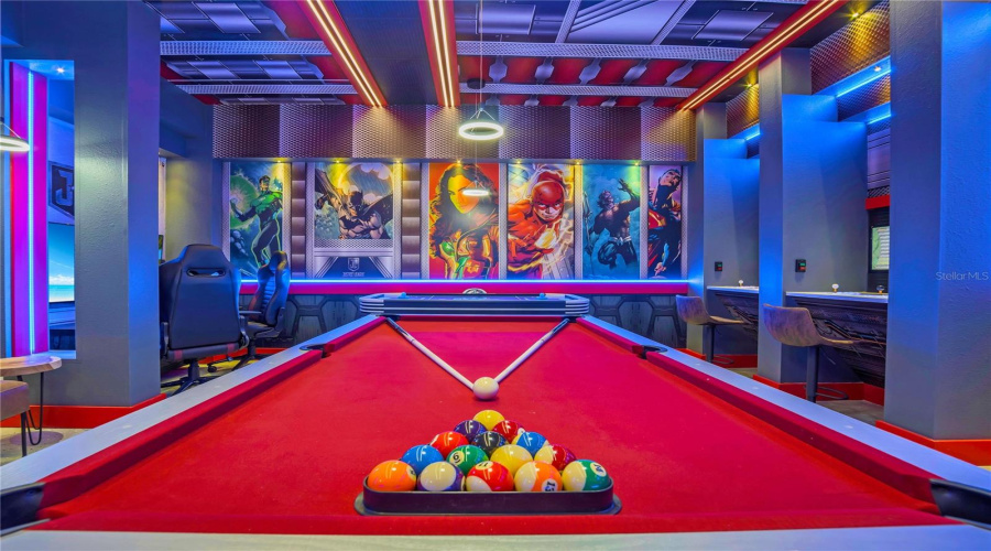 GARAGE GAMME ROOM
