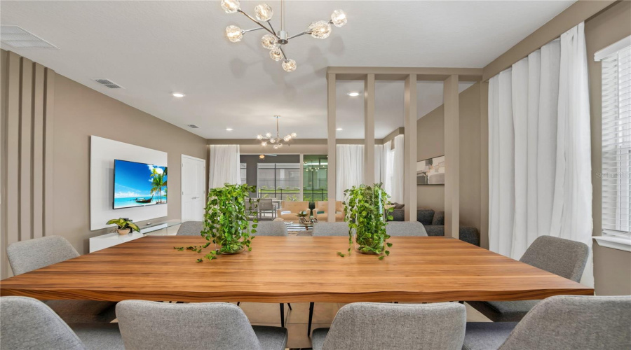 DAVENPORT, Florida 33897, 7 Bedrooms Bedrooms, ,5 BathroomsBathrooms,Residential,For Sale,SUMMER,0,MFRO6383749