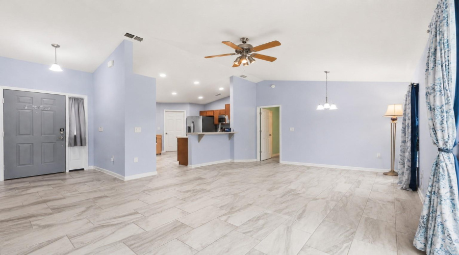 DAVENPORT, Florida 33837, 3 Bedrooms Bedrooms, ,2 BathroomsBathrooms,Residential,For Sale,MERRIMACK,0,MFRO6425830