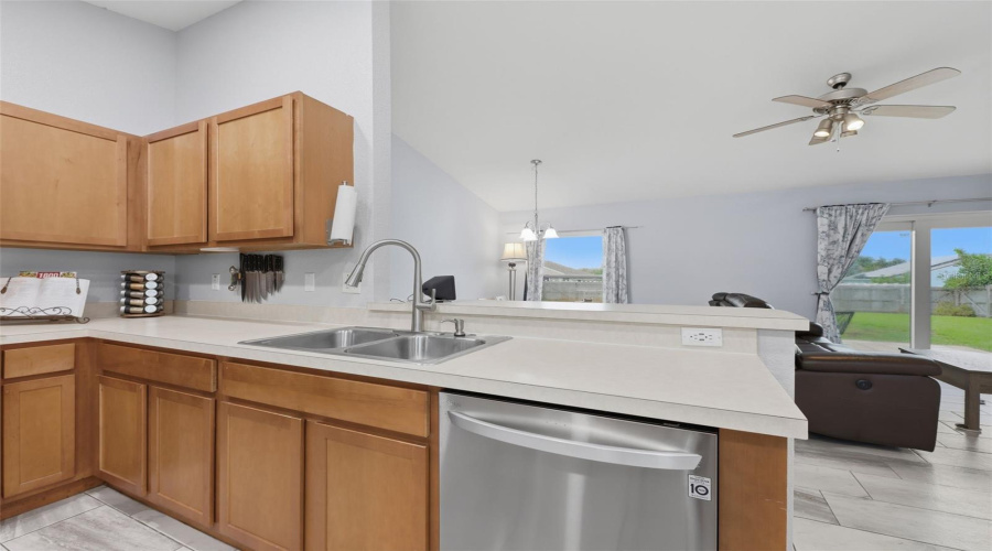 DAVENPORT, Florida 33837, 3 Bedrooms Bedrooms, ,2 BathroomsBathrooms,Residential,For Sale,MERRIMACK,0,MFRO6425830