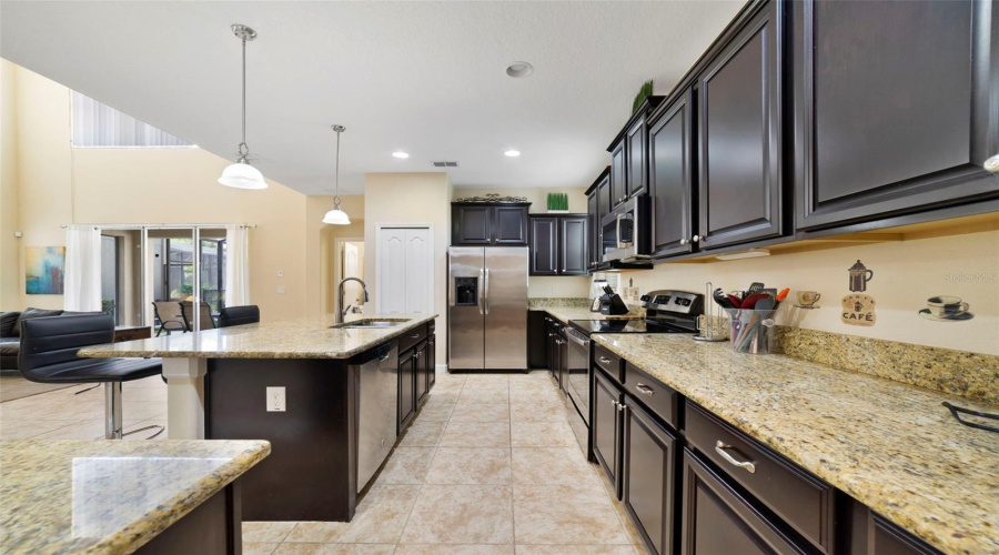 KISSIMMEE, Florida 34747, 5 Bedrooms Bedrooms, ,5 BathroomsBathrooms,Residential,For Sale,BISMARCK PALM,0,MFRO6426454