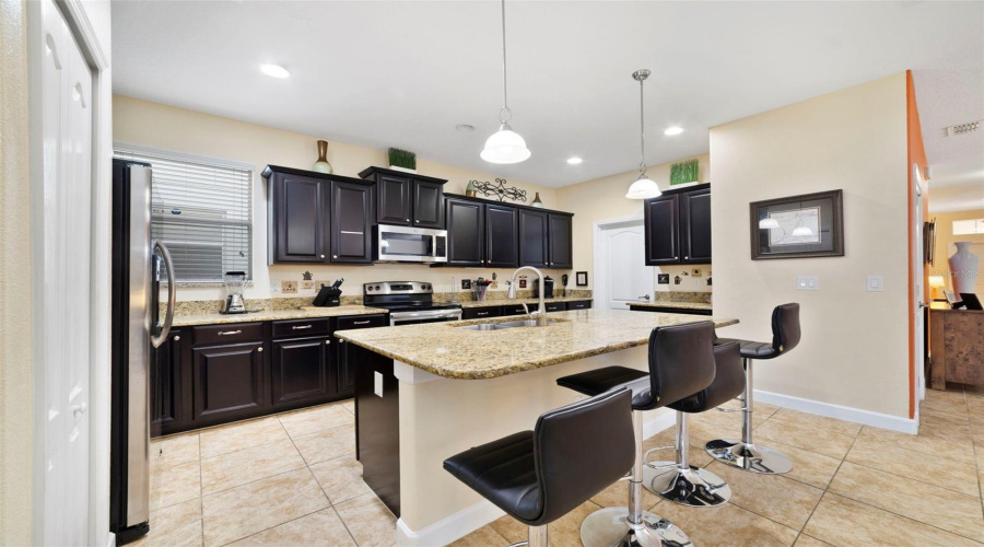 KISSIMMEE, Florida 34747, 5 Bedrooms Bedrooms, ,5 BathroomsBathrooms,Residential,For Sale,BISMARCK PALM,0,MFRO6426454