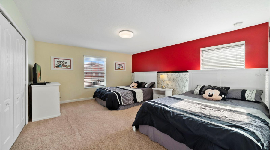 KISSIMMEE, Florida 34747, 5 Bedrooms Bedrooms, ,5 BathroomsBathrooms,Residential,For Sale,BISMARCK PALM,0,MFRO6426454