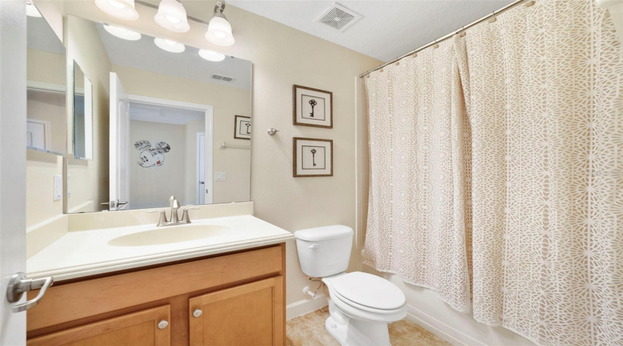 KISSIMMEE, Florida 34747, 5 Bedrooms Bedrooms, ,5 BathroomsBathrooms,Residential,For Sale,BISMARCK PALM,0,MFRO6426454
