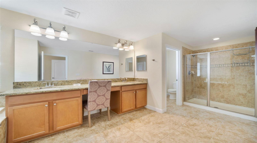 KISSIMMEE, Florida 34747, 5 Bedrooms Bedrooms, ,5 BathroomsBathrooms,Residential,For Sale,BISMARCK PALM,0,MFRO6426454