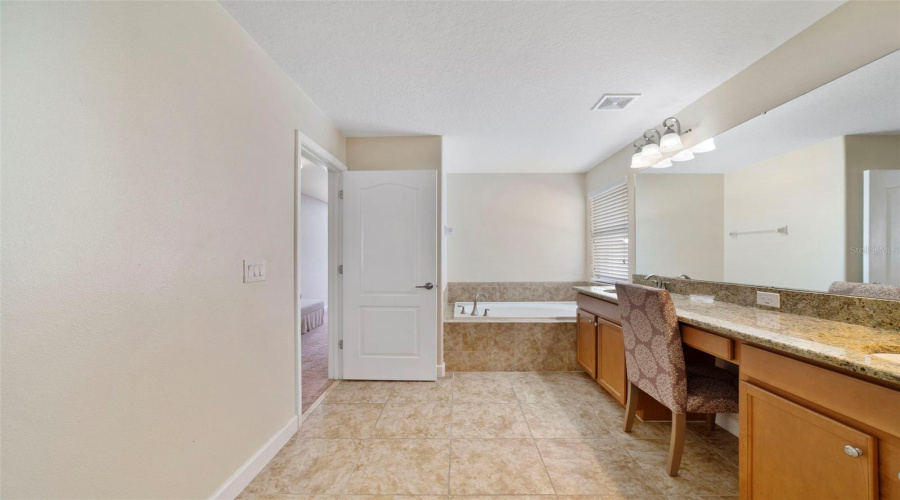 KISSIMMEE, Florida 34747, 5 Bedrooms Bedrooms, ,5 BathroomsBathrooms,Residential,For Sale,BISMARCK PALM,0,MFRO6426454