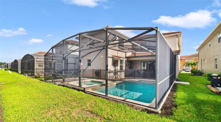 KISSIMMEE, Florida 34747, 5 Bedrooms Bedrooms, ,5 BathroomsBathrooms,Residential,For Sale,BISMARCK PALM,0,MFRO6426454