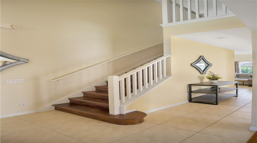 DAVENPORT, Florida 33897, 6 Bedrooms Bedrooms, ,5 BathroomsBathrooms,Residential,For Sale,SEVILLA,0,MFRO6427610