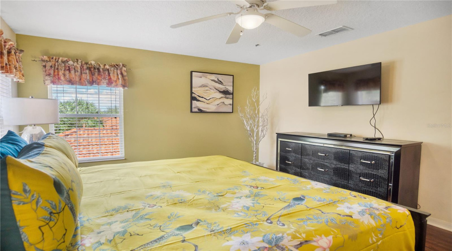 DAVENPORT, Florida 33897, 6 Bedrooms Bedrooms, ,5 BathroomsBathrooms,Residential,For Sale,SEVILLA,0,MFRO6427610