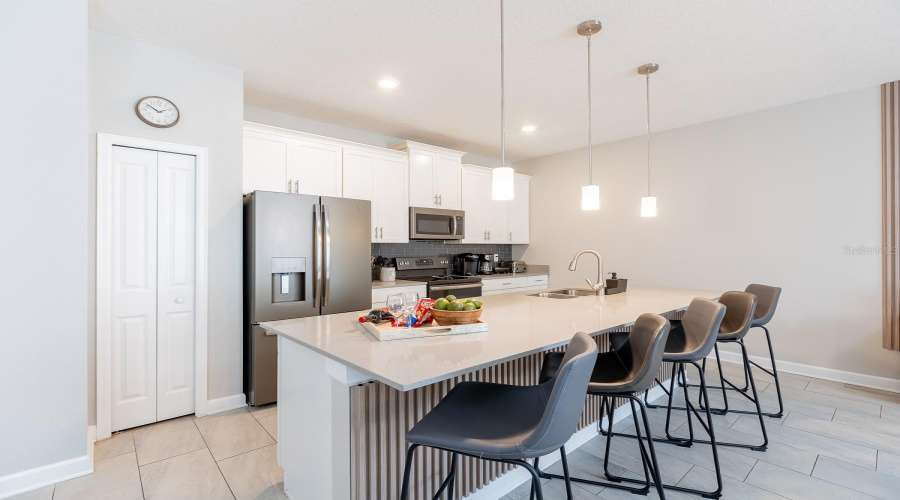 KISSIMMEE, Florida 34746, 4 Bedrooms Bedrooms, ,3 BathroomsBathrooms,Residential,For Sale,LULLABY,0,MFRO6427208