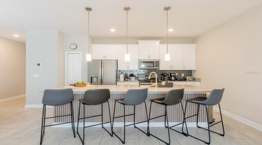 KISSIMMEE, Florida 34746, 4 Bedrooms Bedrooms, ,3 BathroomsBathrooms,Residential,For Sale,LULLABY,0,MFRO6427208
