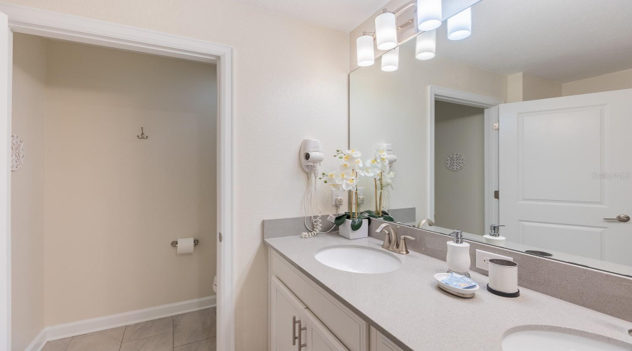 KISSIMMEE, Florida 34746, 4 Bedrooms Bedrooms, ,3 BathroomsBathrooms,Residential,For Sale,LULLABY,0,MFRO6427208