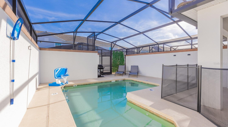 KISSIMMEE, Florida 34746, 4 Bedrooms Bedrooms, ,3 BathroomsBathrooms,Residential,For Sale,LULLABY,0,MFRO6427208