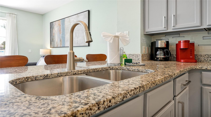 KISSIMMEE, Florida 34747, 3 Bedrooms Bedrooms, ,3 BathroomsBathrooms,Residential,For Sale,RENSHAW,0,MFRO6427721