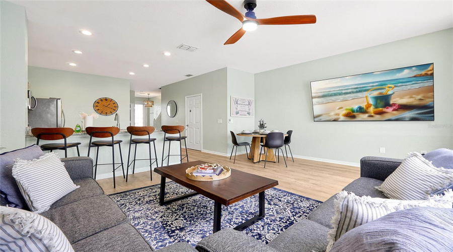 KISSIMMEE, Florida 34747, 3 Bedrooms Bedrooms, ,3 BathroomsBathrooms,Residential,For Sale,RENSHAW,0,MFRO6427721