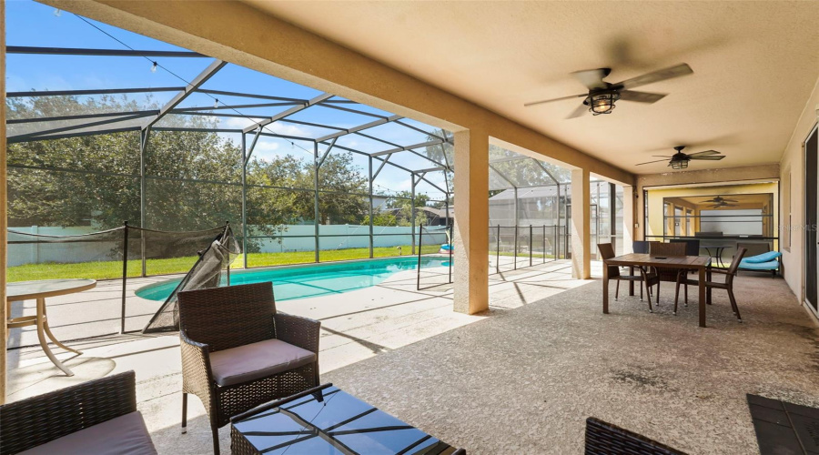 KISSIMMEE, Florida 34746, 7 Bedrooms Bedrooms, ,5 BathroomsBathrooms,Residential,For Sale,SEASONS,0,MFRS5153638