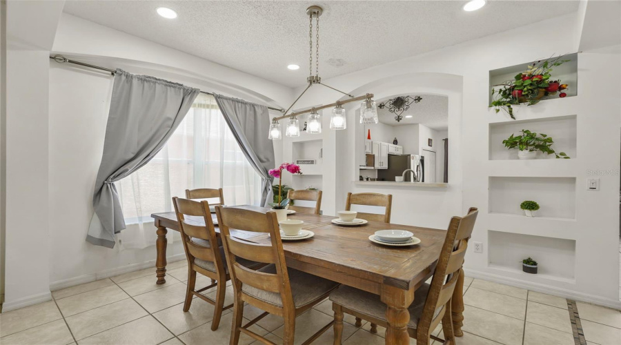 KISSIMMEE, Florida 34746, 7 Bedrooms Bedrooms, ,5 BathroomsBathrooms,Residential,For Sale,SEASONS,0,MFRS5153638