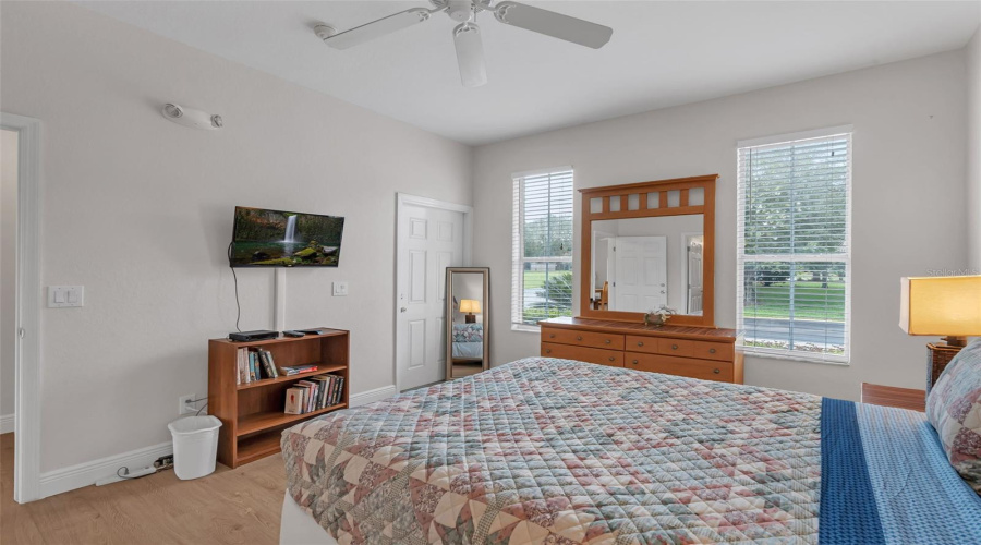 DAVENPORT, Florida 33897, 4 Bedrooms Bedrooms, ,3 BathroomsBathrooms,Residential,For Sale,CALABRIA,0,MFRO6426612