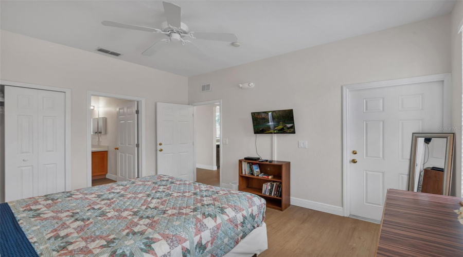 DAVENPORT, Florida 33897, 4 Bedrooms Bedrooms, ,3 BathroomsBathrooms,Residential,For Sale,CALABRIA,0,MFRO6426612