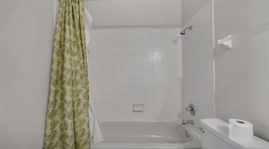 DAVENPORT, Florida 33897, 4 Bedrooms Bedrooms, ,3 BathroomsBathrooms,Residential,For Sale,CALABRIA,0,MFRO6426612