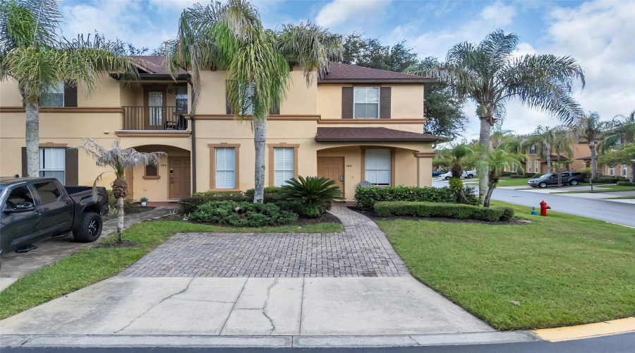 DAVENPORT, Florida 33897, 4 Bedrooms Bedrooms, ,3 BathroomsBathrooms,Residential,For Sale,CALABRIA,0,MFRO6426612