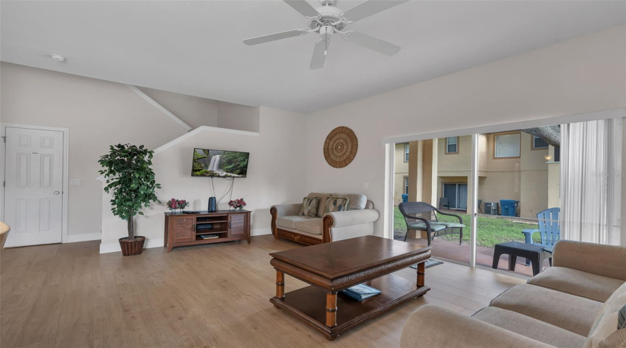 DAVENPORT, Florida 33897, 4 Bedrooms Bedrooms, ,3 BathroomsBathrooms,Residential,For Sale,CALABRIA,0,MFRO6426612