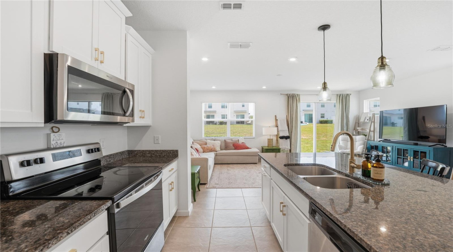 KISSIMMEE, Florida 34747, 3 Bedrooms Bedrooms, ,2 BathroomsBathrooms,Residential,For Sale,SEASIDE MIST,0,MFRO6415418