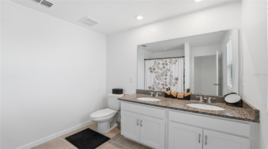 KISSIMMEE, Florida 34747, 3 Bedrooms Bedrooms, ,2 BathroomsBathrooms,Residential,For Sale,SEASIDE MIST,0,MFRO6415418