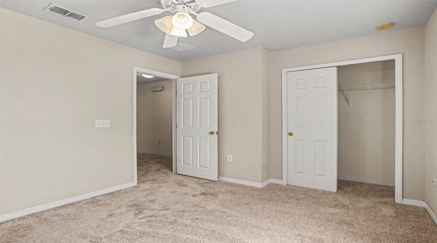 KISSIMMEE, Florida 34747, 3 Bedrooms Bedrooms, ,3 BathroomsBathrooms,Residential,For Sale,LONG ISLAND DR,0,MFRO6418351
