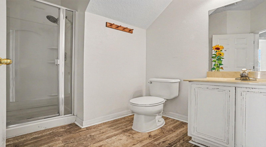 KISSIMMEE, Florida 34747, 3 Bedrooms Bedrooms, ,3 BathroomsBathrooms,Residential,For Sale,LONG ISLAND DR,0,MFRO6418351