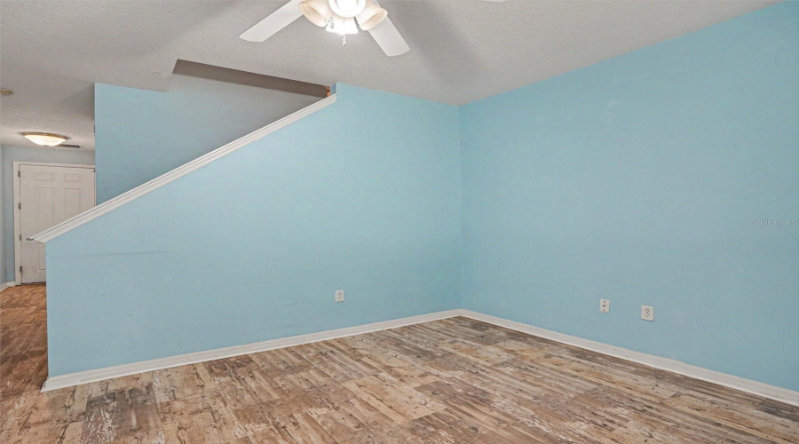 KISSIMMEE, Florida 34747, 3 Bedrooms Bedrooms, ,3 BathroomsBathrooms,Residential,For Sale,LONG ISLAND DR,0,MFRO6418351