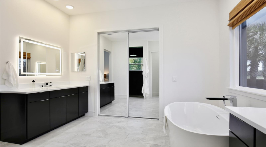 DAVENPORT, Florida 33837, 4 Bedrooms Bedrooms, ,3 BathroomsBathrooms,Residential,For Sale,KENSINGTON,0,MFRO6428026